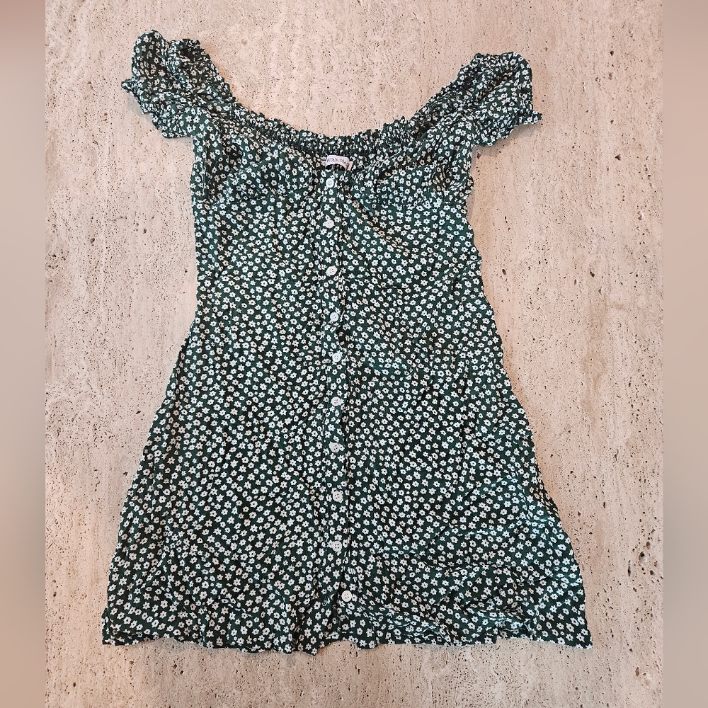 With Jean Isabelle Dress in Floral Green, Size L - Picture 2 of 8